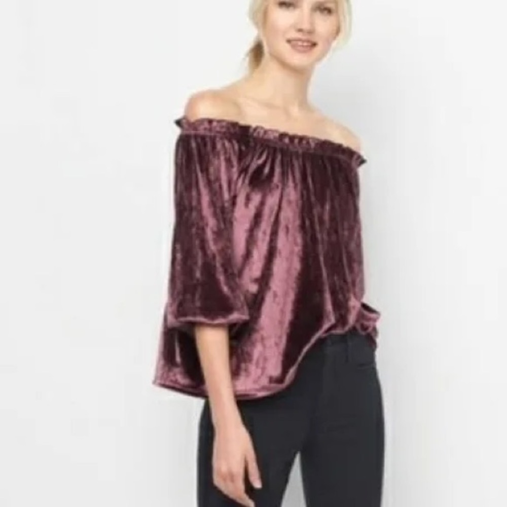 Purple Gap velvet off shoulder top - worn once